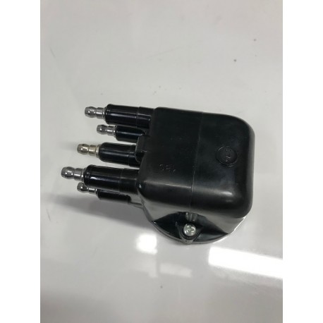 Peugeot 205 1.9 GTI (JAZ) Black Ducelier Distributor Cap (bolt on)