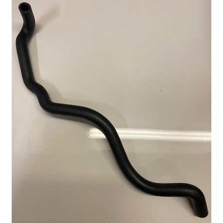Peugeot 106 8 Valve / Citroen Saxo VTR Silicone Matrix Hose 1 (MATTE BLACK)