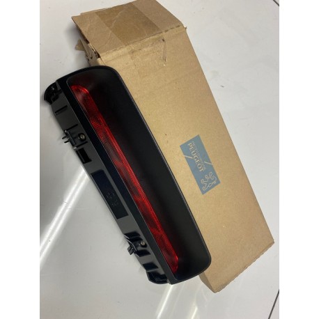 Brand New Genuine O/E Peugeot 306 rear spoiler 3rd brake light - 6350.G0