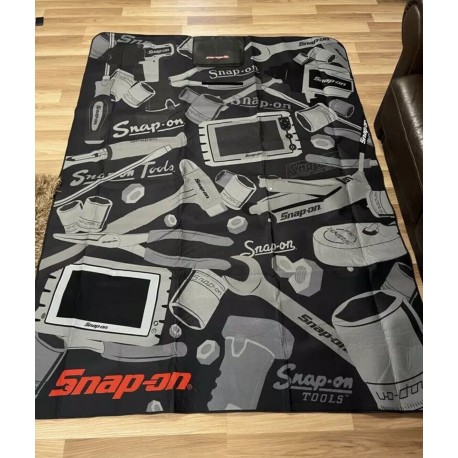 Brand New Snap On Picnic Blanket