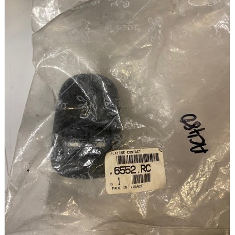 Genuine OE Peugeot 306 Drivers Door Electric Window Switch - 6552.RC