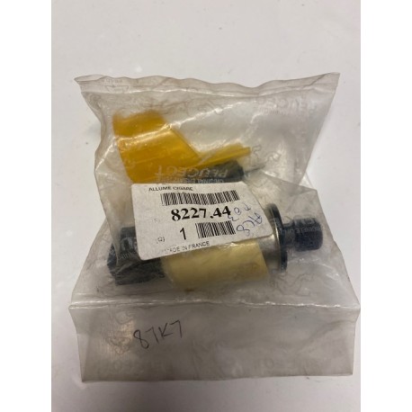 Brand New Genuine O/E Peugeot 306 Cigarette Lighter - 8227.44