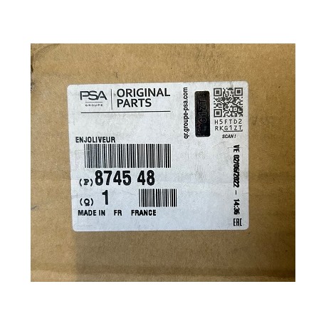 Brand New Genuine OE Peugeot 306 tailgate window seal - 8745.48