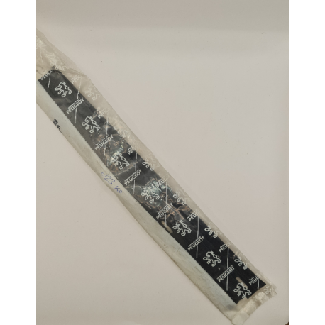 Peugeot 205 Front Bumper Headlight Seal - without fixings