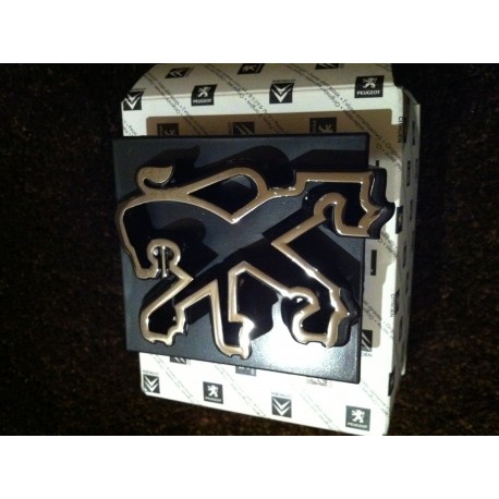 Brand New Genuine OE Peugeot 205 front grill badge - 7810.33