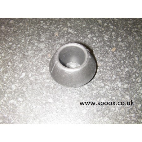 Genuine O/E Peugeot 205 Rear Bumper Mounting Rubber - 7427.10